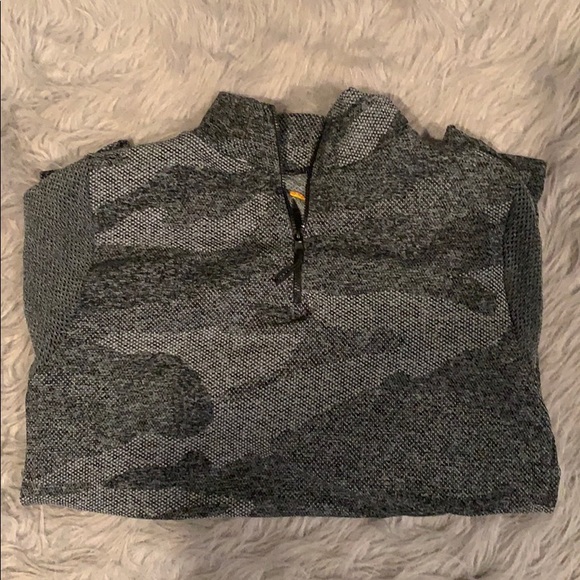C&C California Camo mesh pullover - Picture 7 of 7